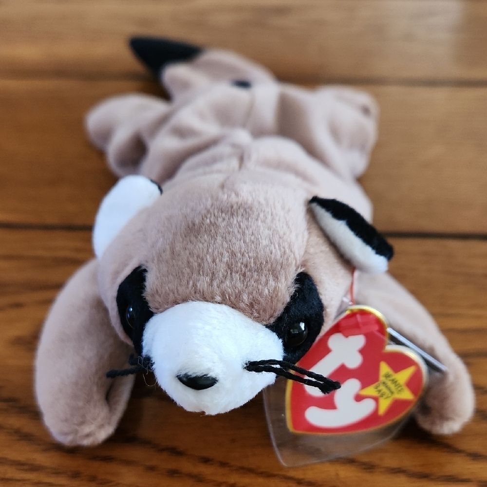 Ty Retired Beanie Baby Tan and Black Ringo Raccoon